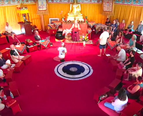 La maison de la sagesse lors de la retraite du sangha loka Lyon à Karma Ling