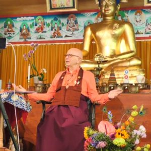 Denys Rinpoche lors de la retraite du sangha loka Lyon à Karma Ling