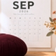Calendrier de septembre 2026 et coussin de méditation, programme 2026-2027 du centre Pleine Présence Lyon